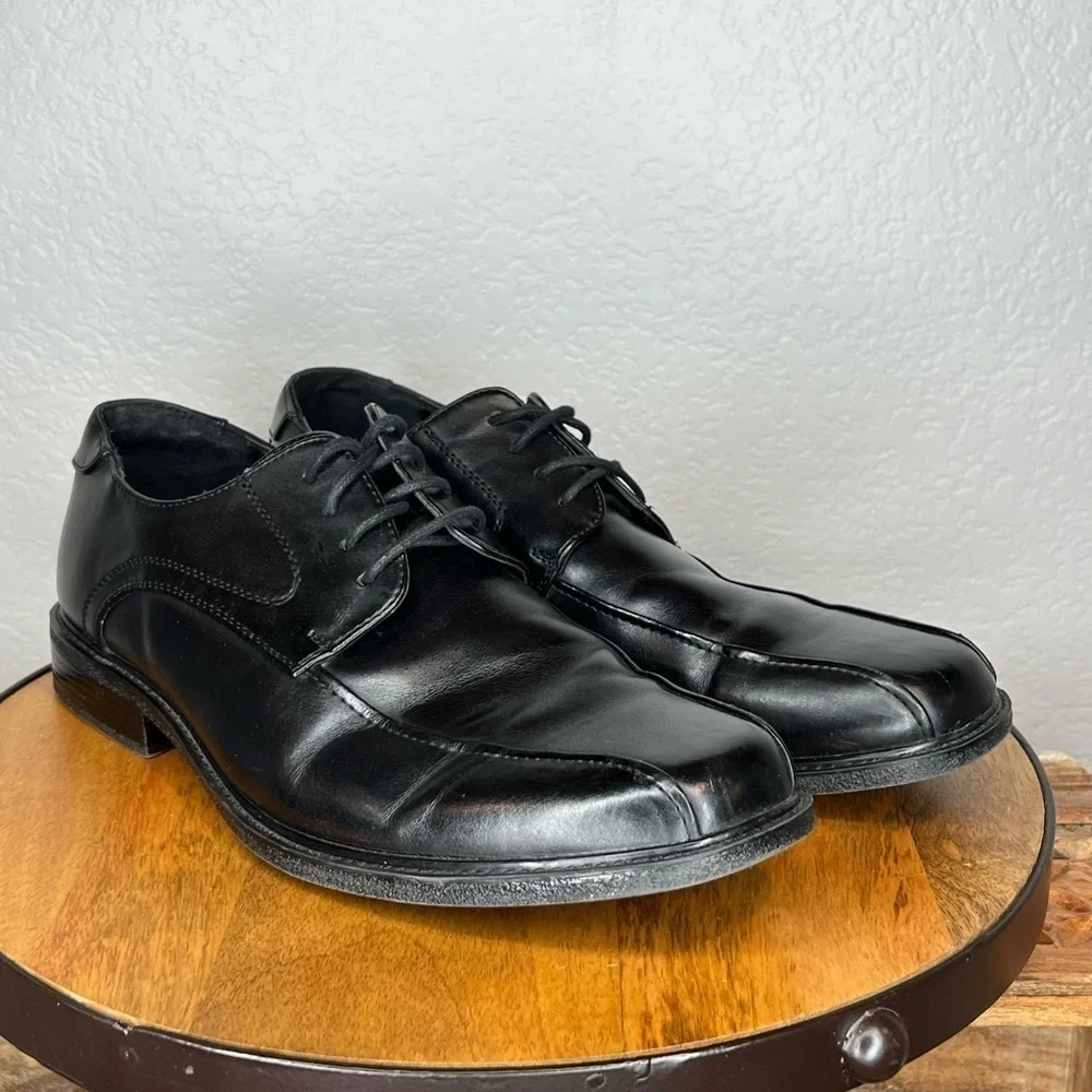 393. LIKE NEW Croft & Barrow® Men's Oxford Shoes 11
